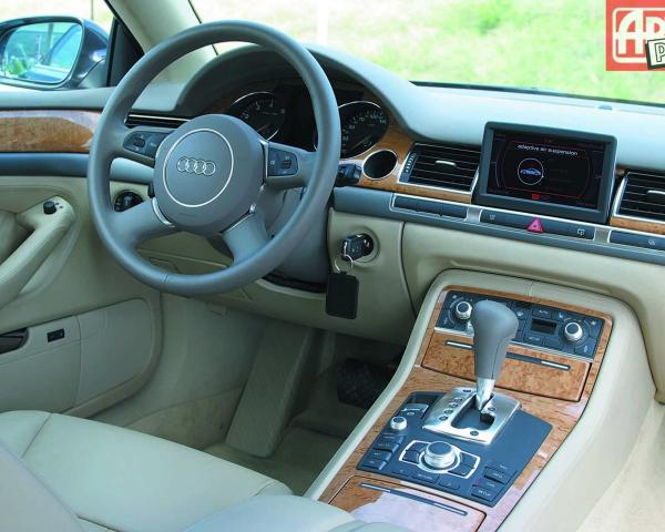 Фото Audi A8 II (D3) Седан Long