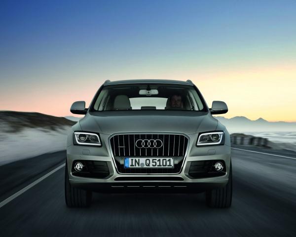 Фото Audi Q5 I (8R) Рестайлинг Внедорожник 5 дв.