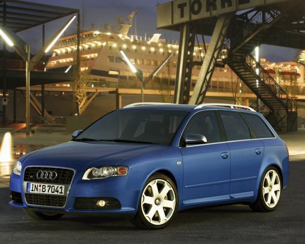 Фото Audi S4 III (B7) Универсал 5 дв.