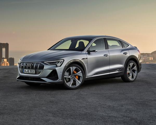 Фото Audi e-tron Sportback I Внедорожник 5 дв.