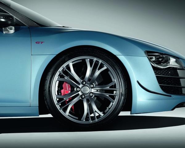 Фото Audi R8 I (Typ 42) Кабриолет GT Spyder