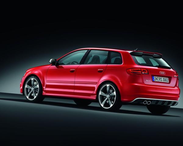 Фото Audi RS 3 I (8P) Хэтчбек 5 дв. Sportback