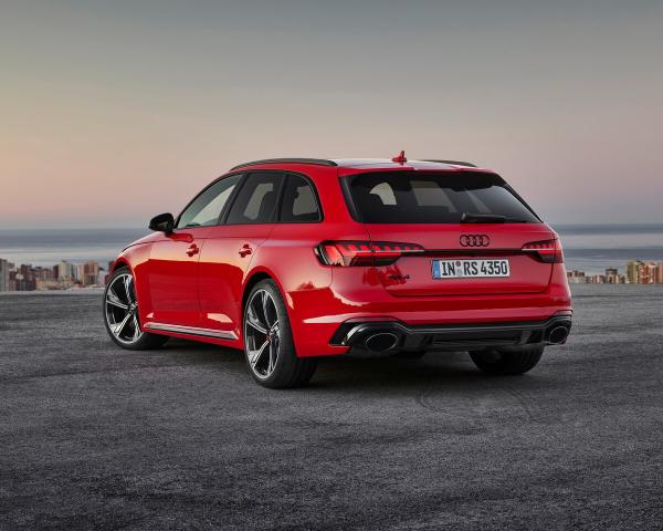 Фото Audi RS 4 IV (B9) Рестайлинг Универсал 5 дв.