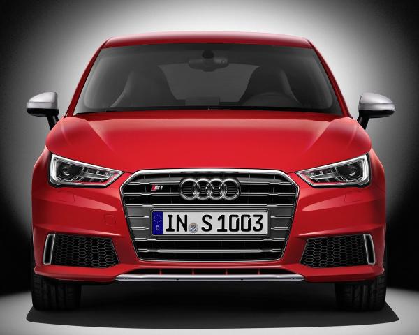 Фото Audi S1 I (8X) Хэтчбек 3 дв.