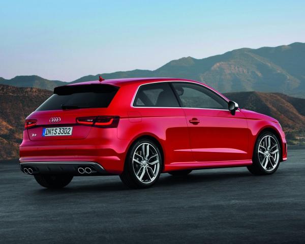 Фото Audi S3 III (8V) Хэтчбек 3 дв.