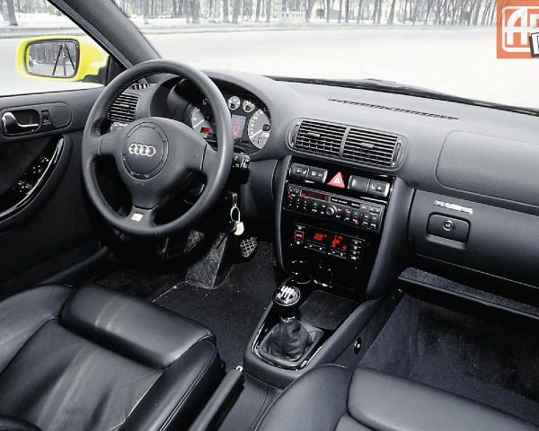 Фото Audi S3 I (8L) Хэтчбек 3 дв.