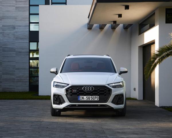 Фото Audi SQ5 II (FY) Рестайлинг Внедорожник 5 дв.