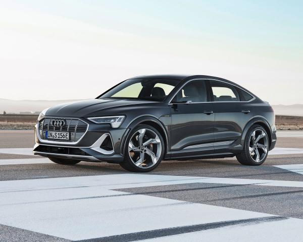 Фото Audi e-tron S Sportback I Внедорожник 5 дв.