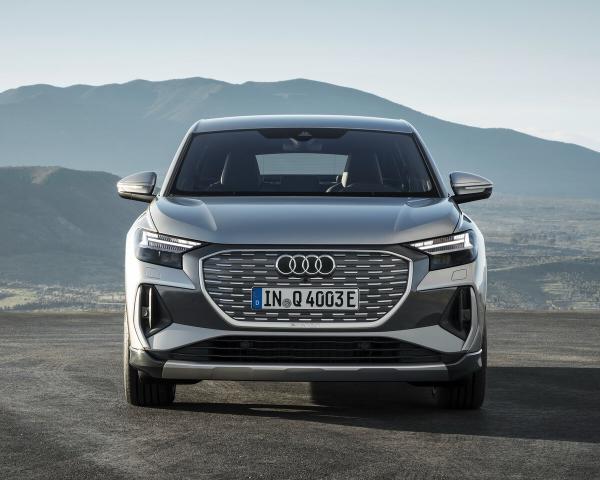 Фото Audi Q4 Sportback e-tron I Внедорожник 5 дв.