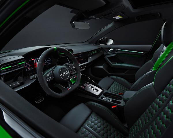 Фото Audi RS 3 III (8Y) Седан