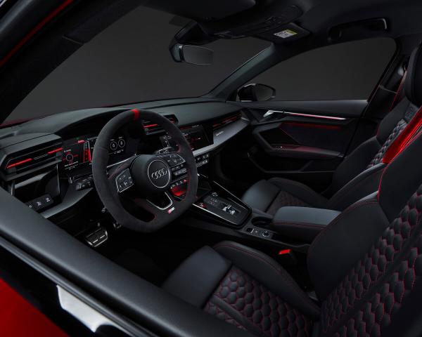 Фото Audi RS 3 III (8Y) Хэтчбек 5 дв. Sportback