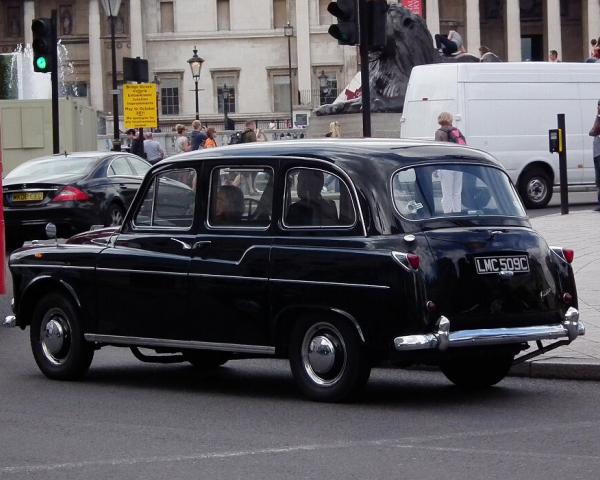 Фото Austin FX4 I Седан