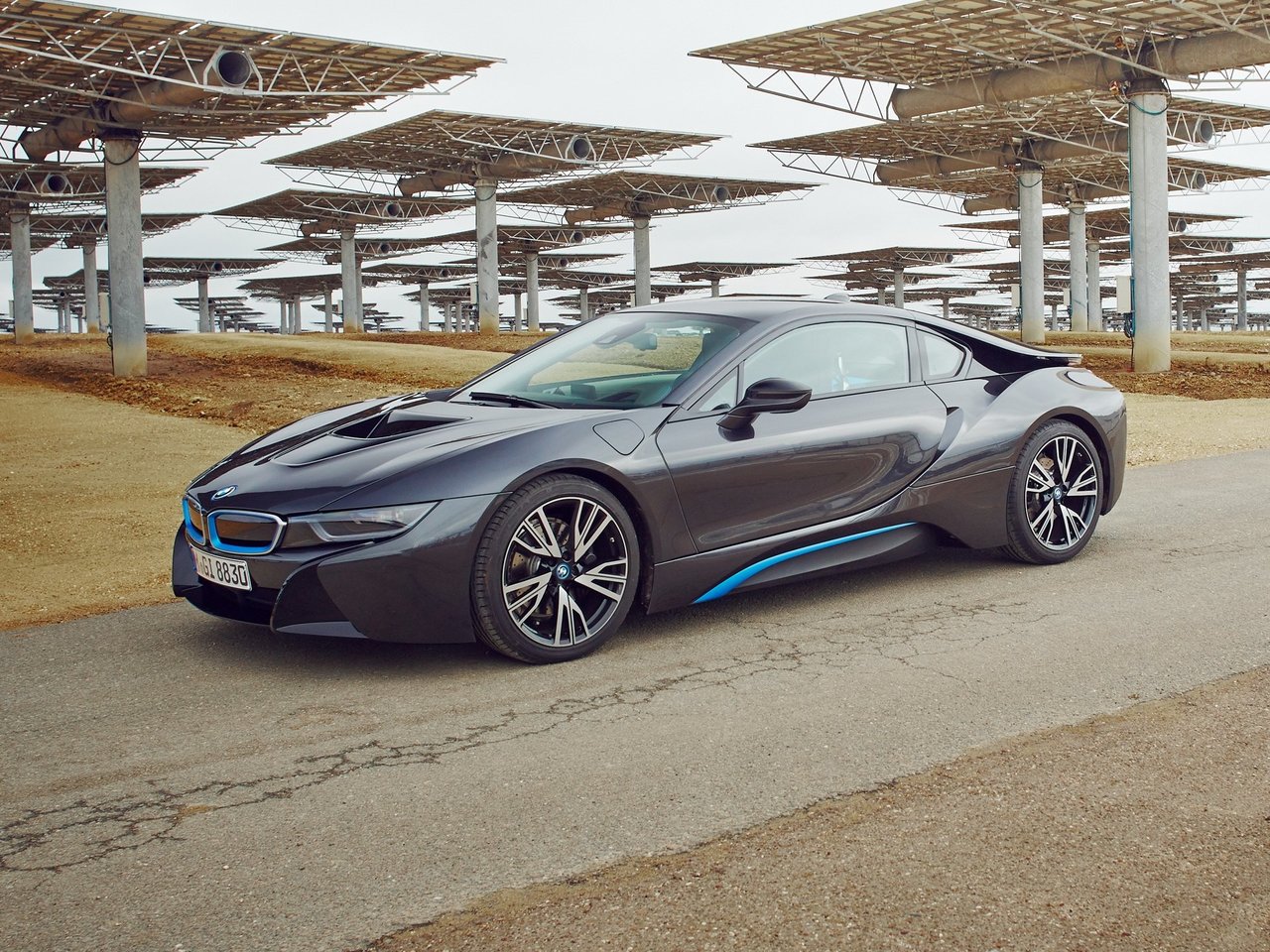 Фото BMW i8 I