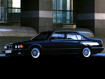 Фото BMW 7 серия II (E32) Седан