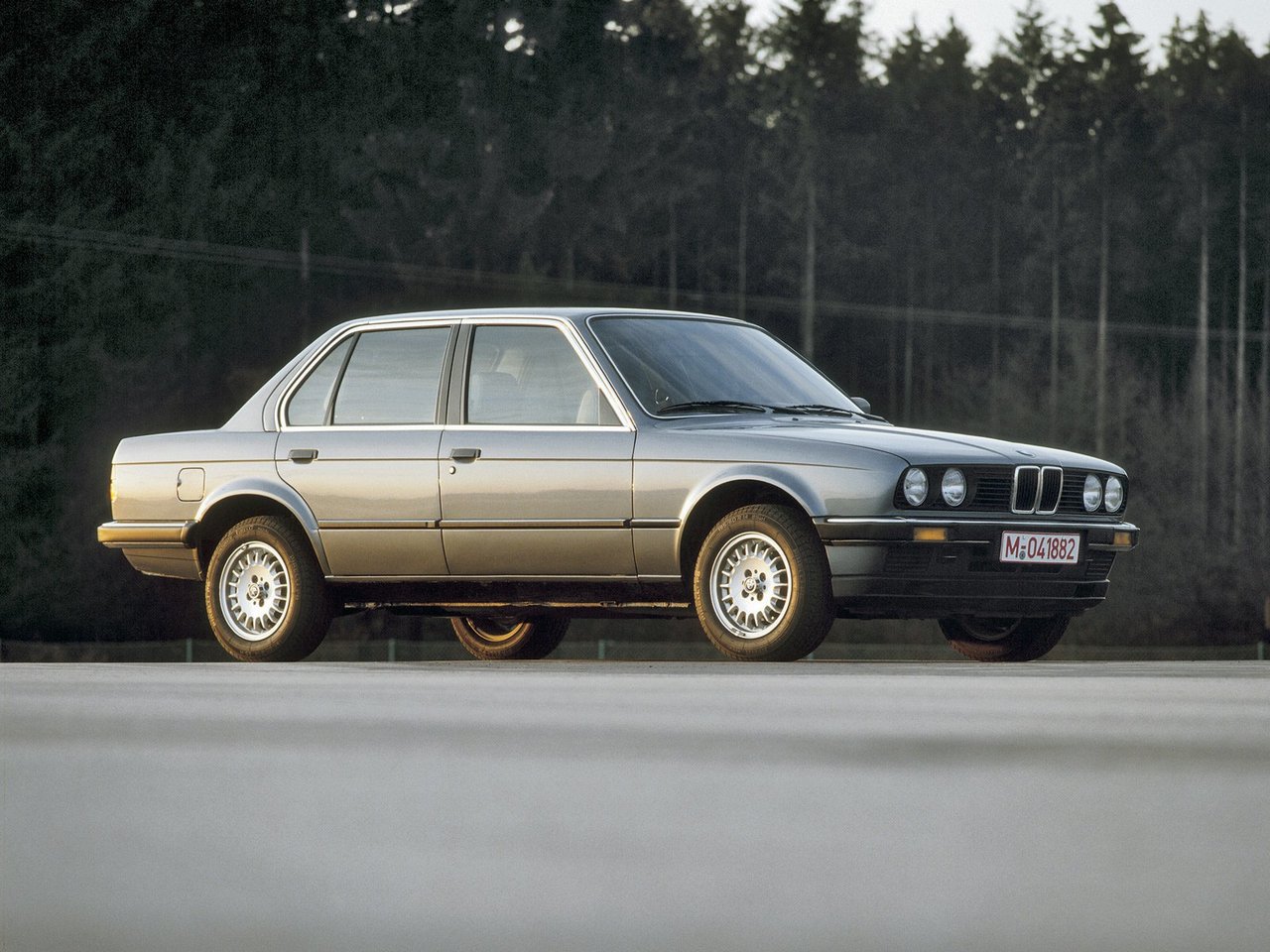 Фото BMW 3 серия II (E30)