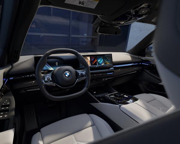 Фото BMW 5 серия VIII (G60) Седан