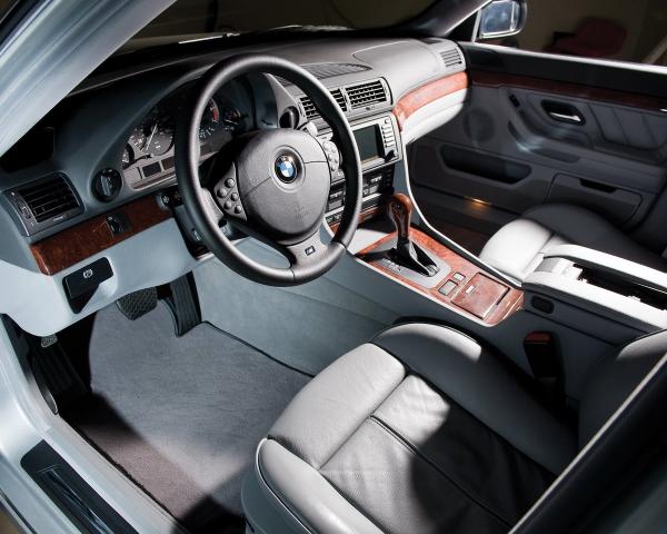 Фото BMW 7 серия III (E38) Рестайлинг Седан