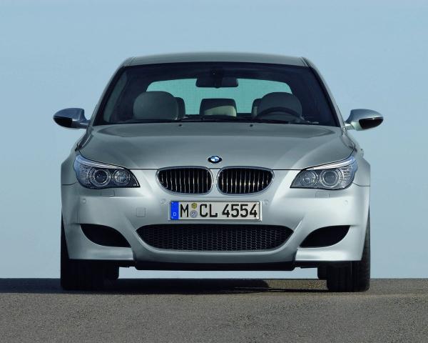 Фото BMW M5 IV (E60/E61) Универсал 5 дв.