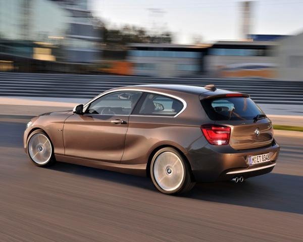 Фото BMW 1 серия II (F20/F21) Хэтчбек 3 дв.