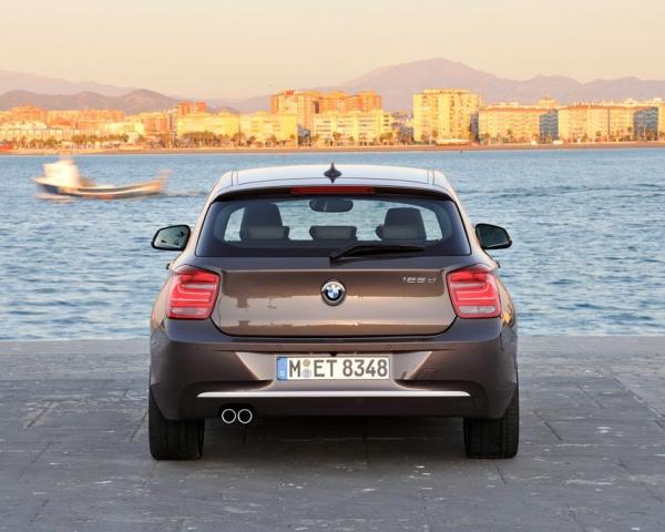 Фото BMW 1 серия II (F20/F21) Хэтчбек 3 дв.