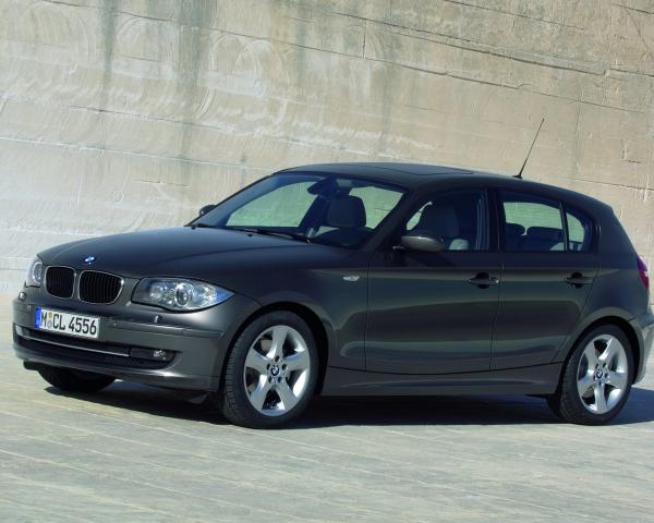 Фото BMW 1 серия I (E81/E82/E87/E88) Рестайлинг Хэтчбек 5 дв.