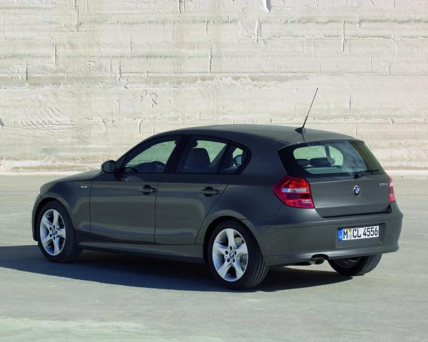 Фото BMW 1 серия I (E81/E82/E87/E88) Рестайлинг Хэтчбек 5 дв.