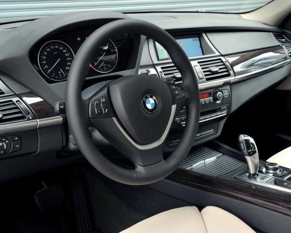Фото BMW X5 II (E70) Рестайлинг Внедорожник 5 дв.