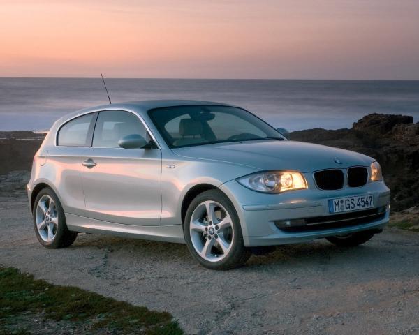 Фото BMW 1 серия I (E81/E82/E87/E88) Рестайлинг Хэтчбек 3 дв.