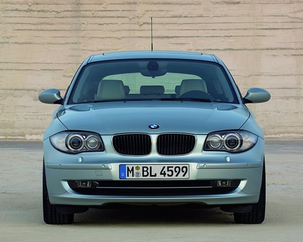 Фото BMW 1 серия I (E81/E82/E87/E88) Рестайлинг Хэтчбек 3 дв.