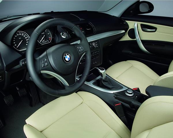 Фото BMW 1 серия I (E81/E82/E87/E88) Рестайлинг Хэтчбек 3 дв.