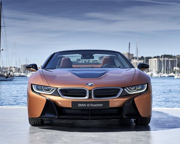 Фото BMW i8 I Рестайлинг Родстер Roadster