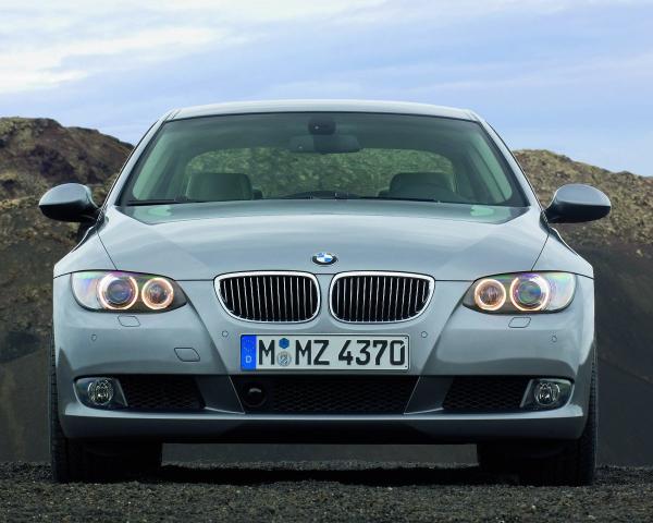 Фото BMW 3 серия V (E90/E91/E92/E93) Купе