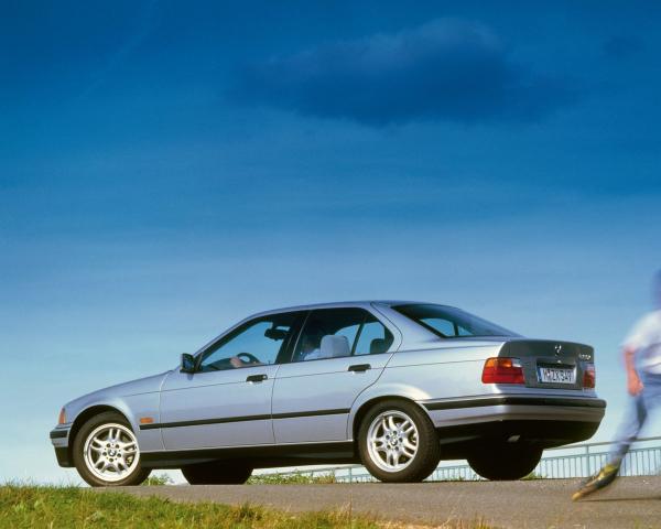 Фото BMW 3 серия III (E36) Седан
