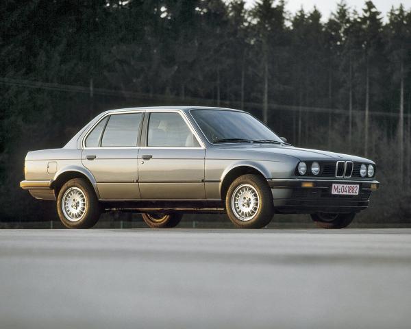 Фото BMW 3 серия II (E30) Седан