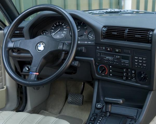 Фото BMW 3 серия II (E30) Седан