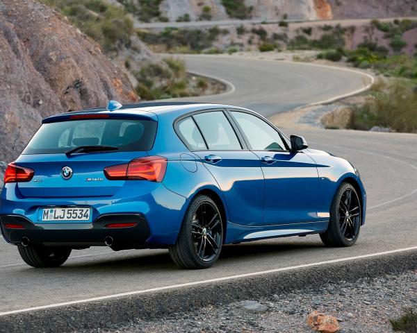 Фото BMW 1 серия II (F20/F21) Рестайлинг 2 Хэтчбек 5 дв.