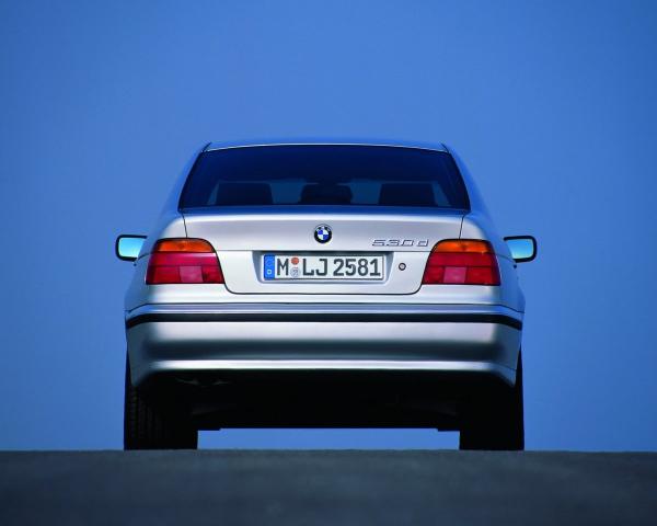Фото BMW 5 серия IV (E39) Седан