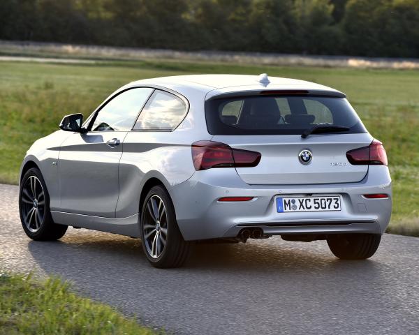 Фото BMW 1 серия II (F20/F21) Рестайлинг 2 Хэтчбек 3 дв.