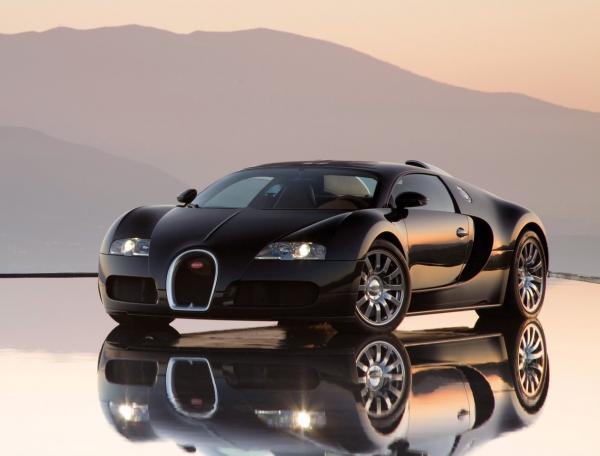 Сравнение Bugatti EB Veyron 16.4 и Lamborghini Huracan