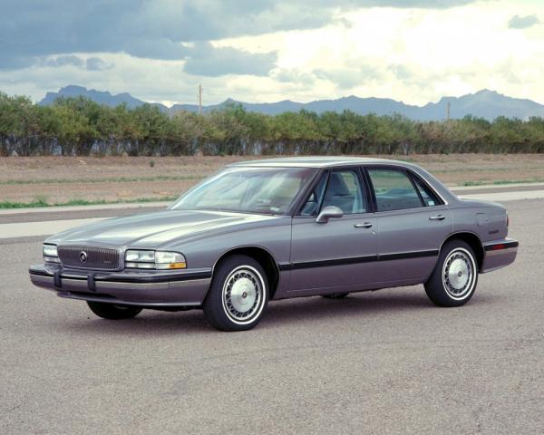 Фото Buick LeSabre VII Седан