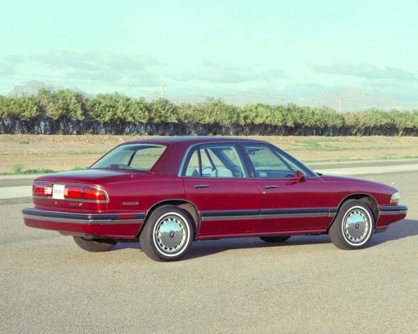 Фото Buick LeSabre VII Седан