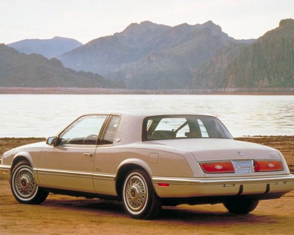 Фото Buick Riviera VII Купе