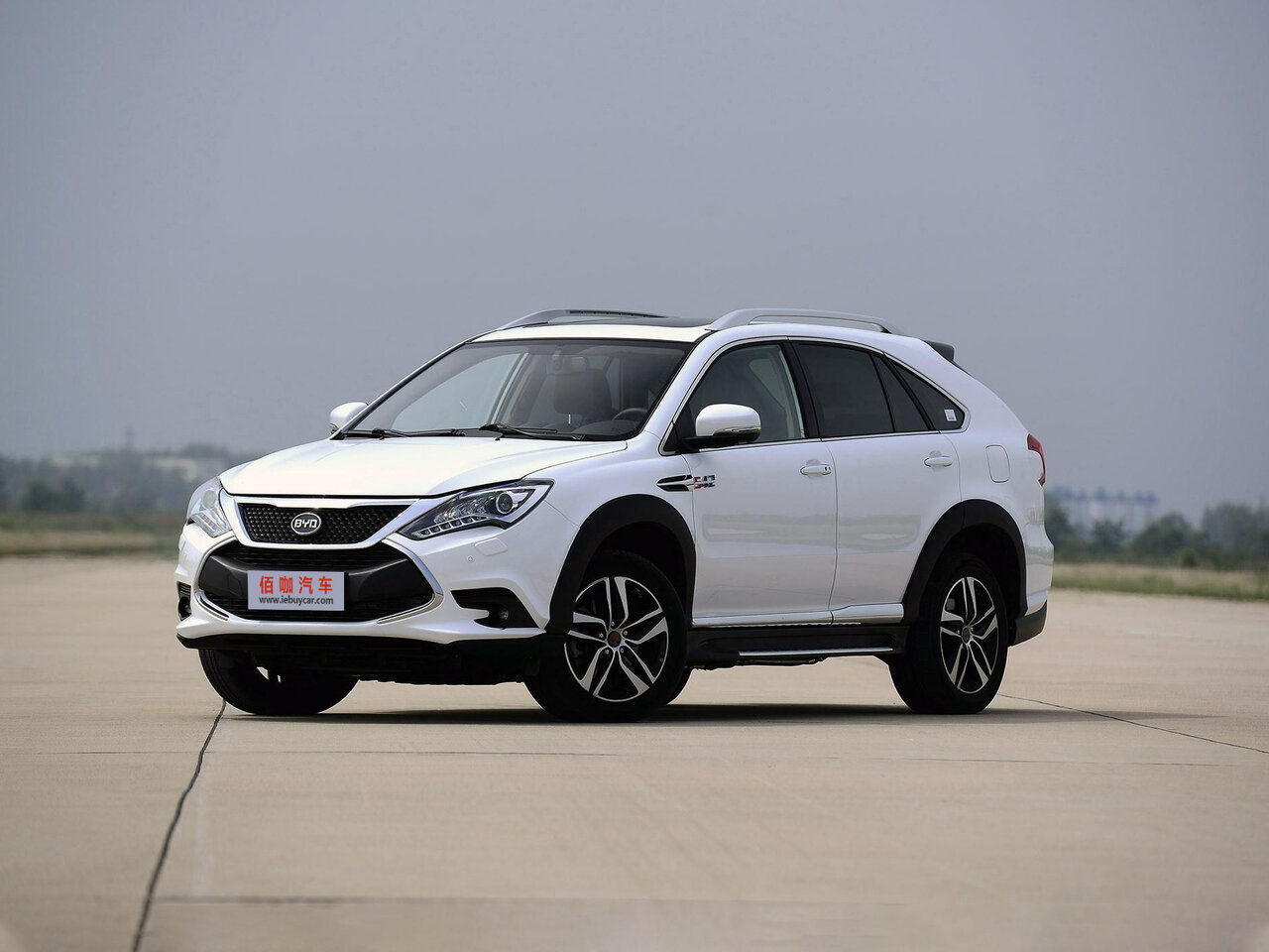 Фото BYD Tang I