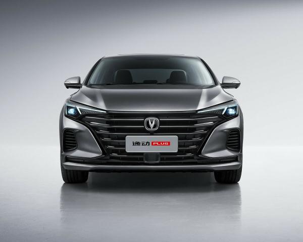 Фото Changan Eado II (Plus) Рестайлинг Седан Plus