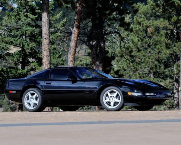 Фото Chevrolet Corvette C4 Купе