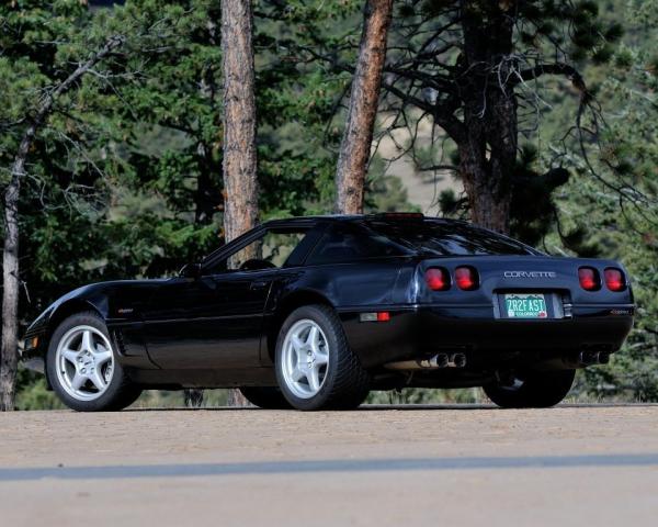 Фото Chevrolet Corvette C4 Купе