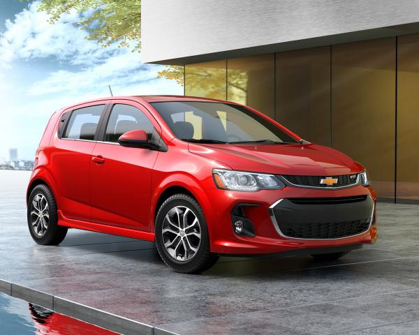 Фото Chevrolet Sonic I Рестайлинг Хэтчбек 5 дв.