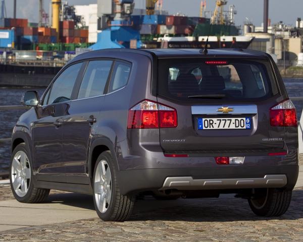 Фото Chevrolet Orlando I Компактвэн