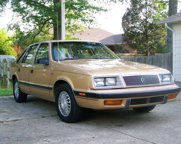 Фото Chrysler LeBaron III Седан