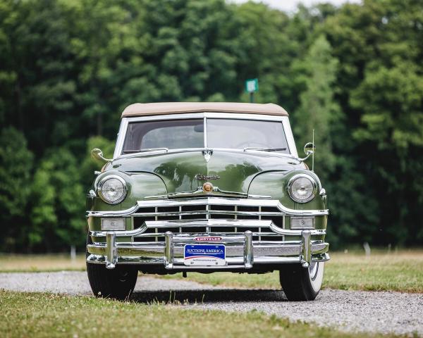 Фото Chrysler Town & Country (1941–1988) Кабриолет